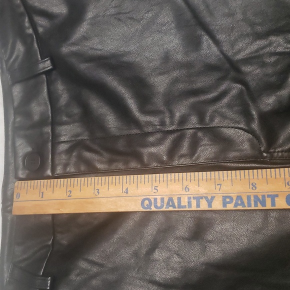 NWT Silvia Wide Legged Black Leather Flared Pants Women's Size L. - Picture 8 of 10